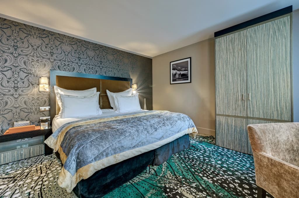 The One Alma Paris