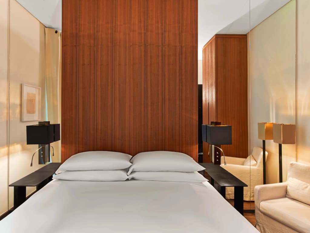 Le Metropolitan Paris Tour Eiffel, a Tribute Portfolio Hotel