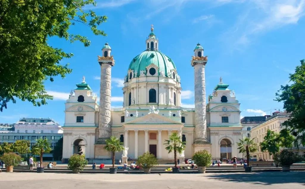 Im Palais Schwarzenberg