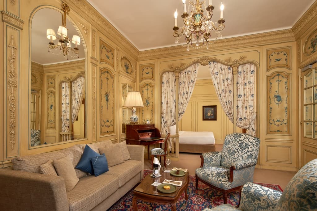 Hotel Raphael
