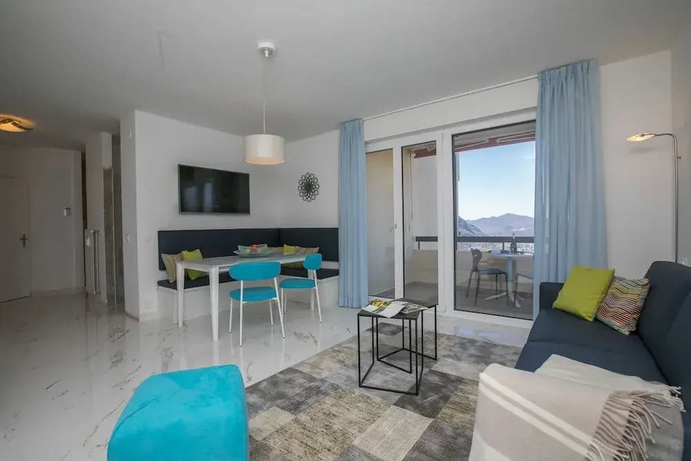 Monte Bre' Apartment