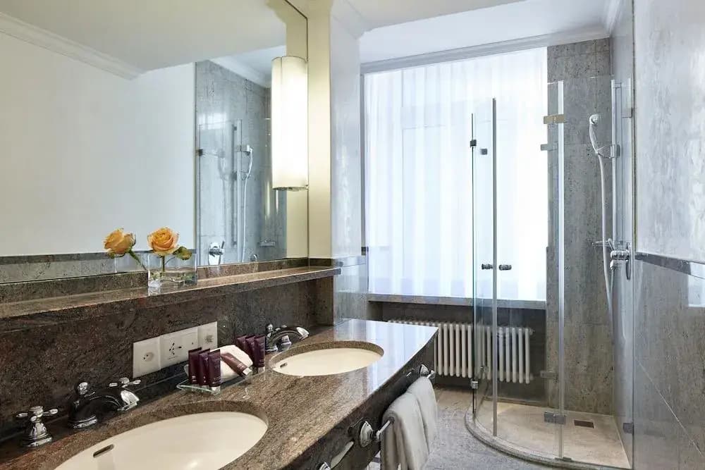 The Dufour, Suites And Rooms By Schweizerhof