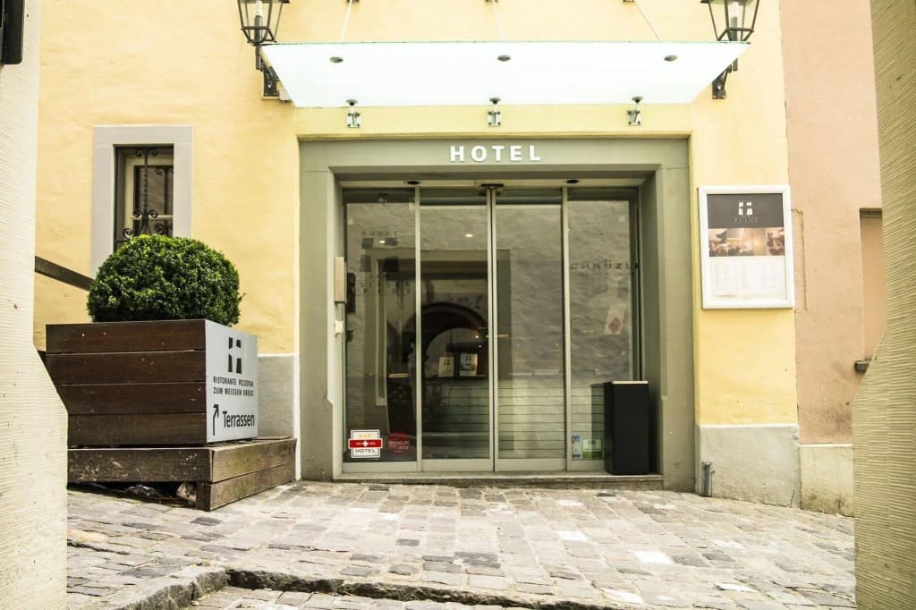 Boutique Hotel Weisses Kreuz - Adult only Hotel