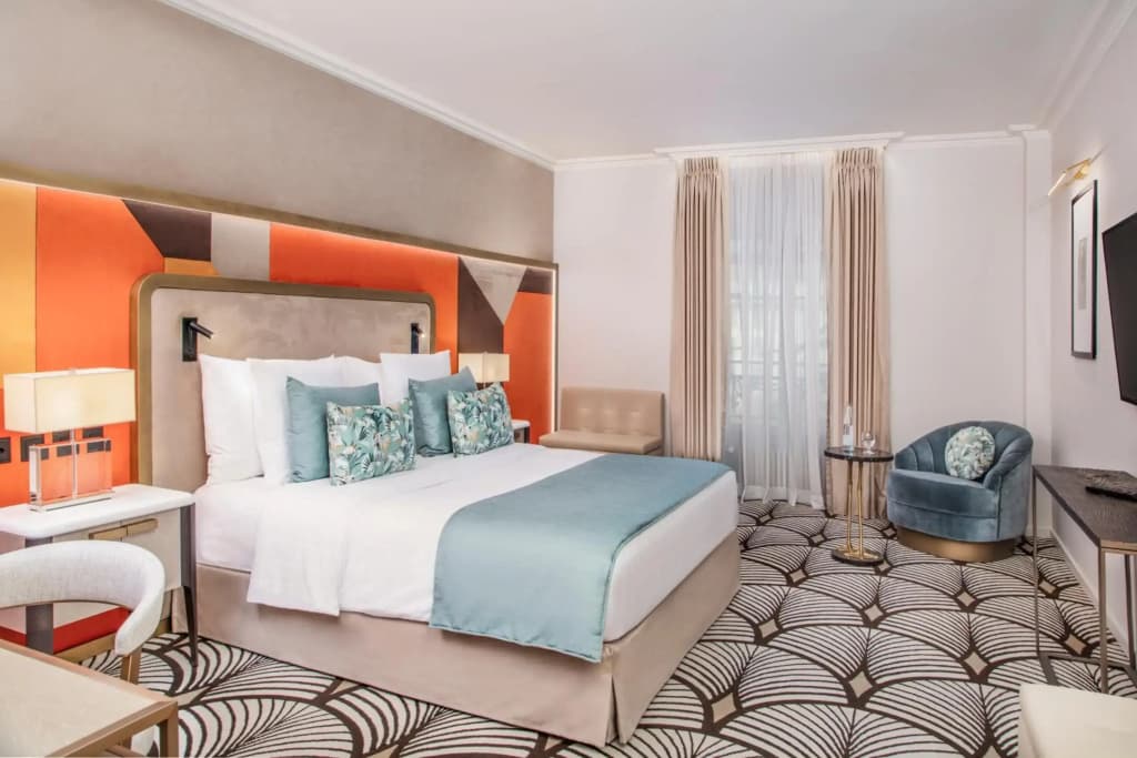 Hotel Bristol