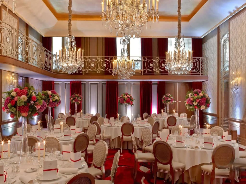 Hotel Plaza Athenee