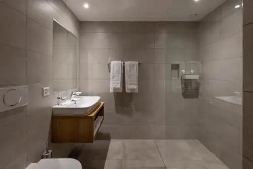 NEW OPENING 2022 - Los Lorentes Hotel Bern City