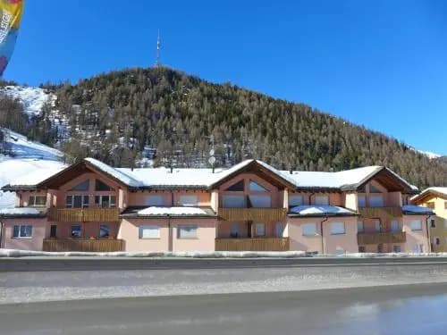 Apartment Chesa Sur Val 22