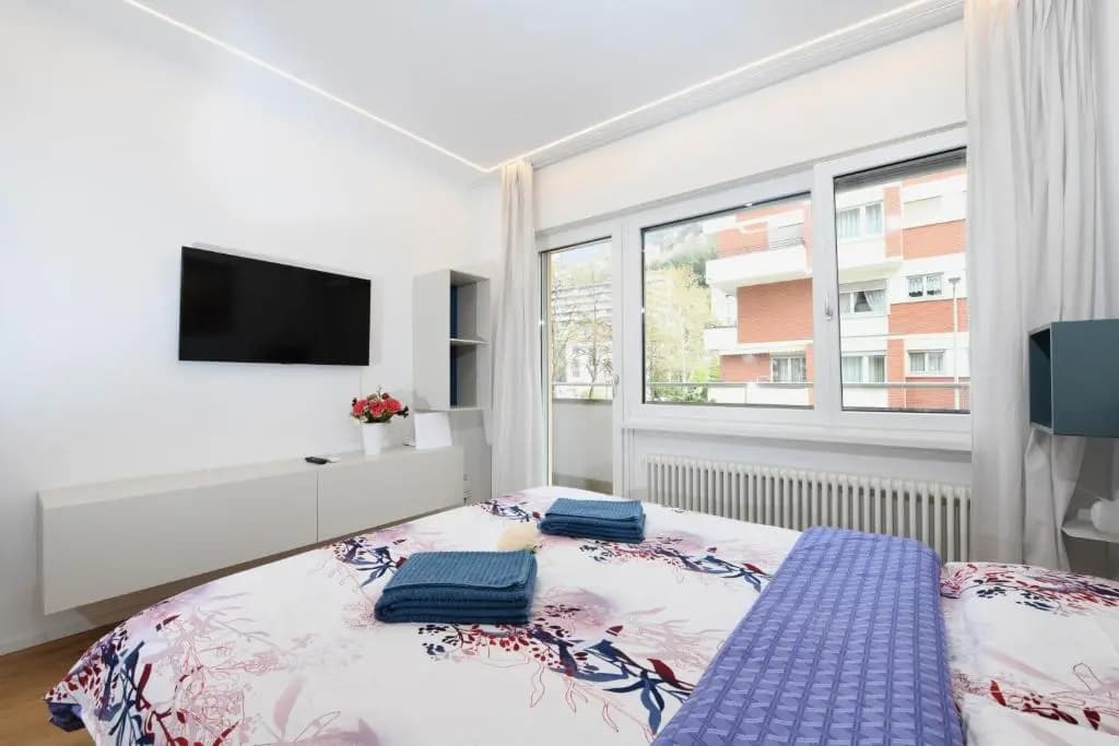 Lake Modern Suites - Free Parking