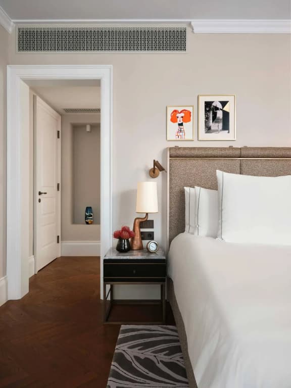 Rosewood Vienna