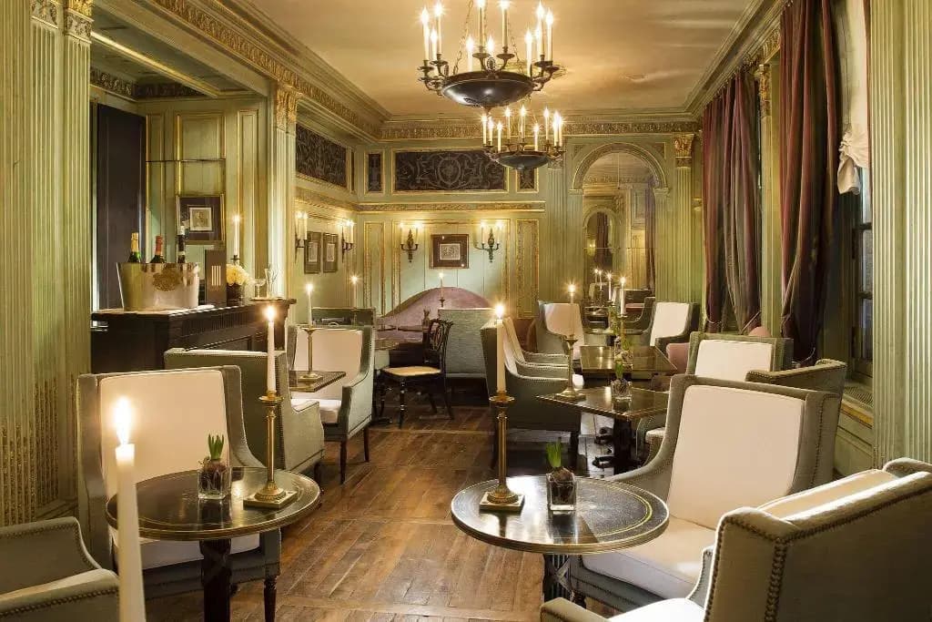Le Dokhan’s Paris Arc de Triomphe, a Tribute Portfolio Hotel