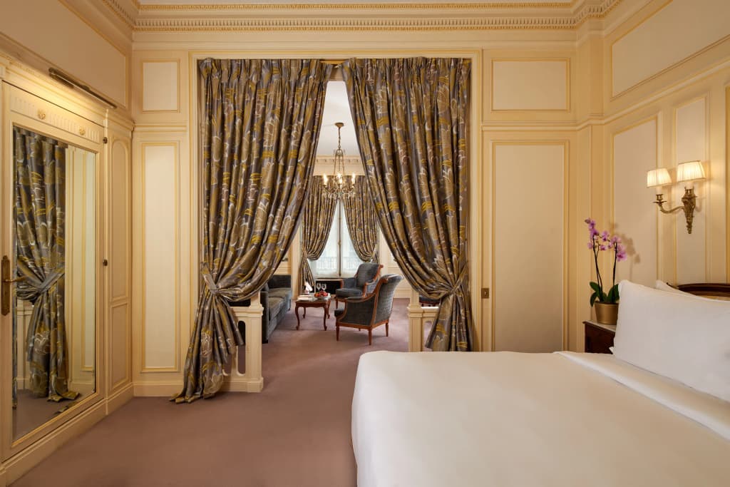 Hotel Raphael