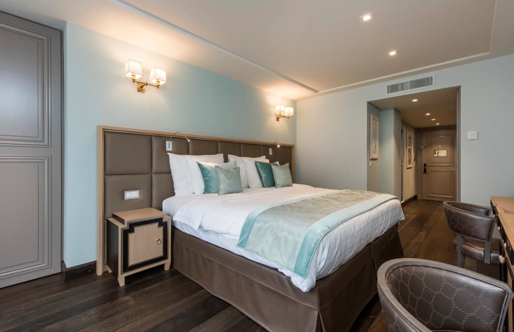 Hotel Bristol