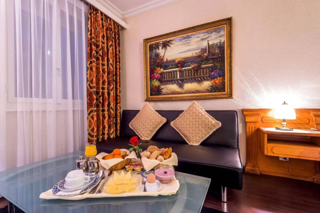 Hotel Century
