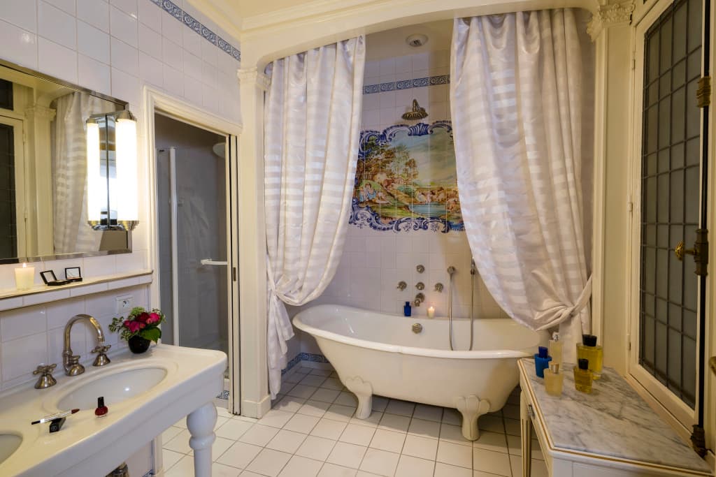 Hotel Raphael