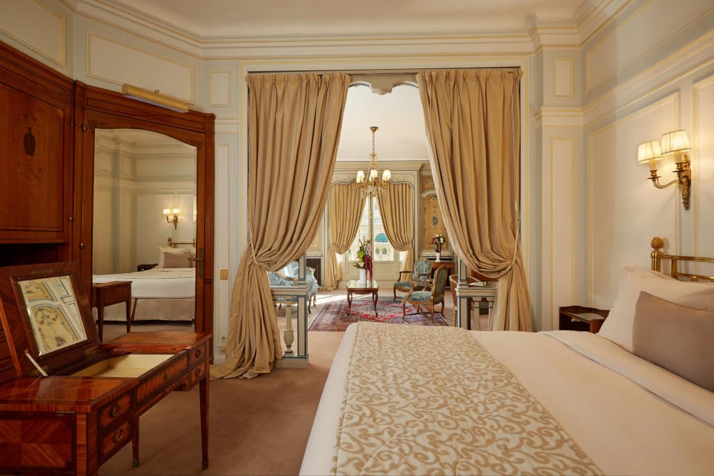 Hotel Raphael