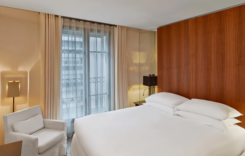 Le Metropolitan Paris Tour Eiffel, a Tribute Portfolio Hotel