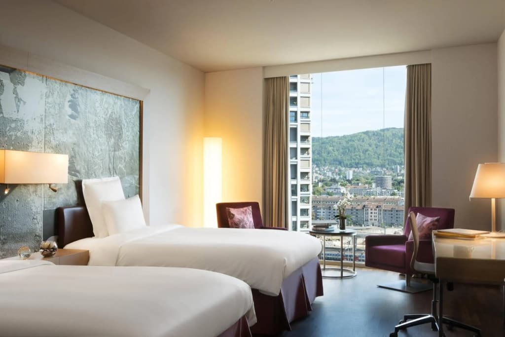 Renaissance Zürich Tower Hotel