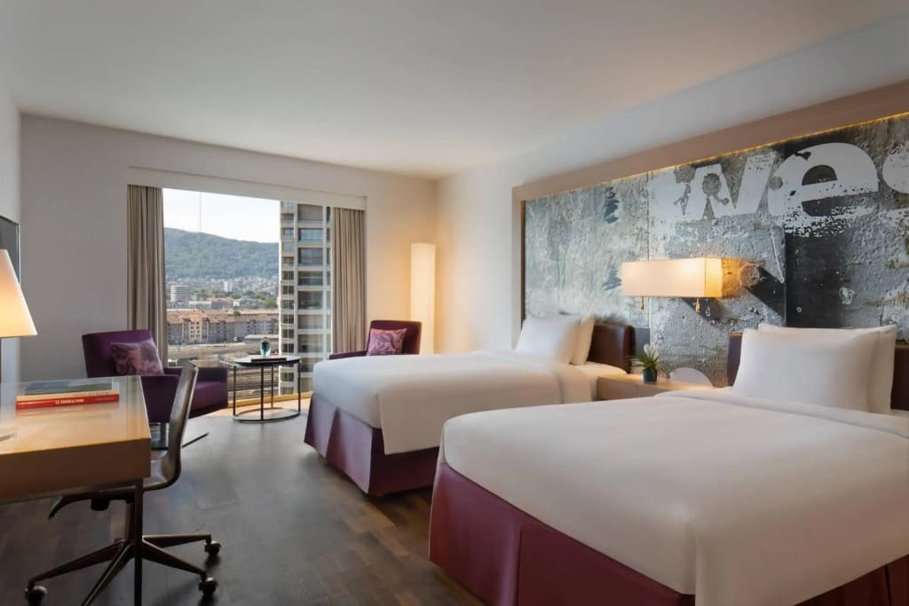 Renaissance Zürich Tower Hotel