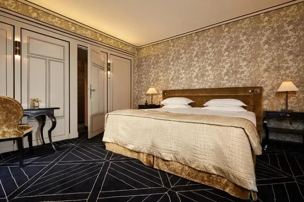 Pavillon de la Reine & Spa, Place des Vosges
